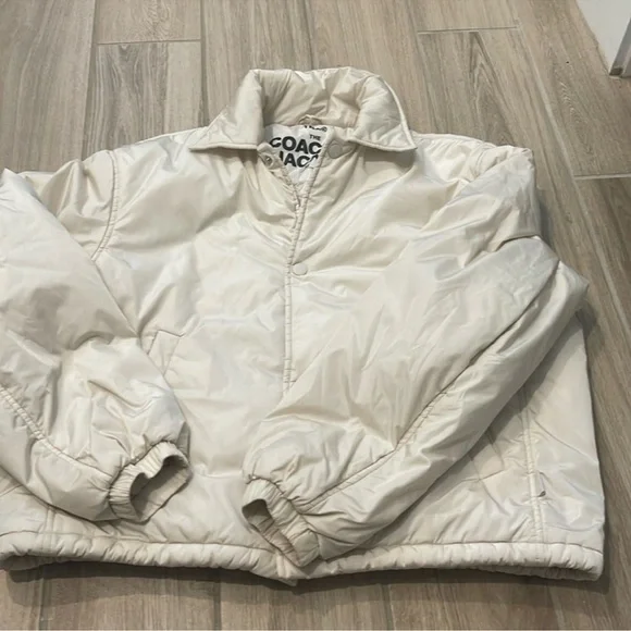 TNA Aritzia The Coaches Oversized Puffer Jacket Matte Pearl Cream Sz M - Picture 4 of 10